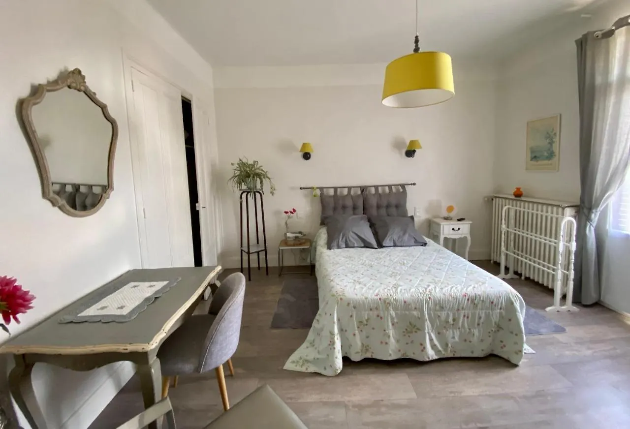 Grand F3 2 Ch Calme Confort Parking Rive Gauche Creps Hippodrome Golf Bellerive-sur-Allier Apartment