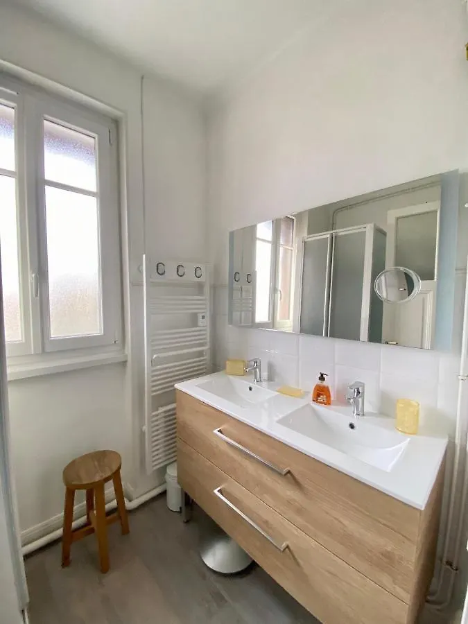 Apartment Grand F3 2 Ch Calme Confort Parking Rive Gauche Creps Hippodrome Golf Bellerive-sur-Allier France